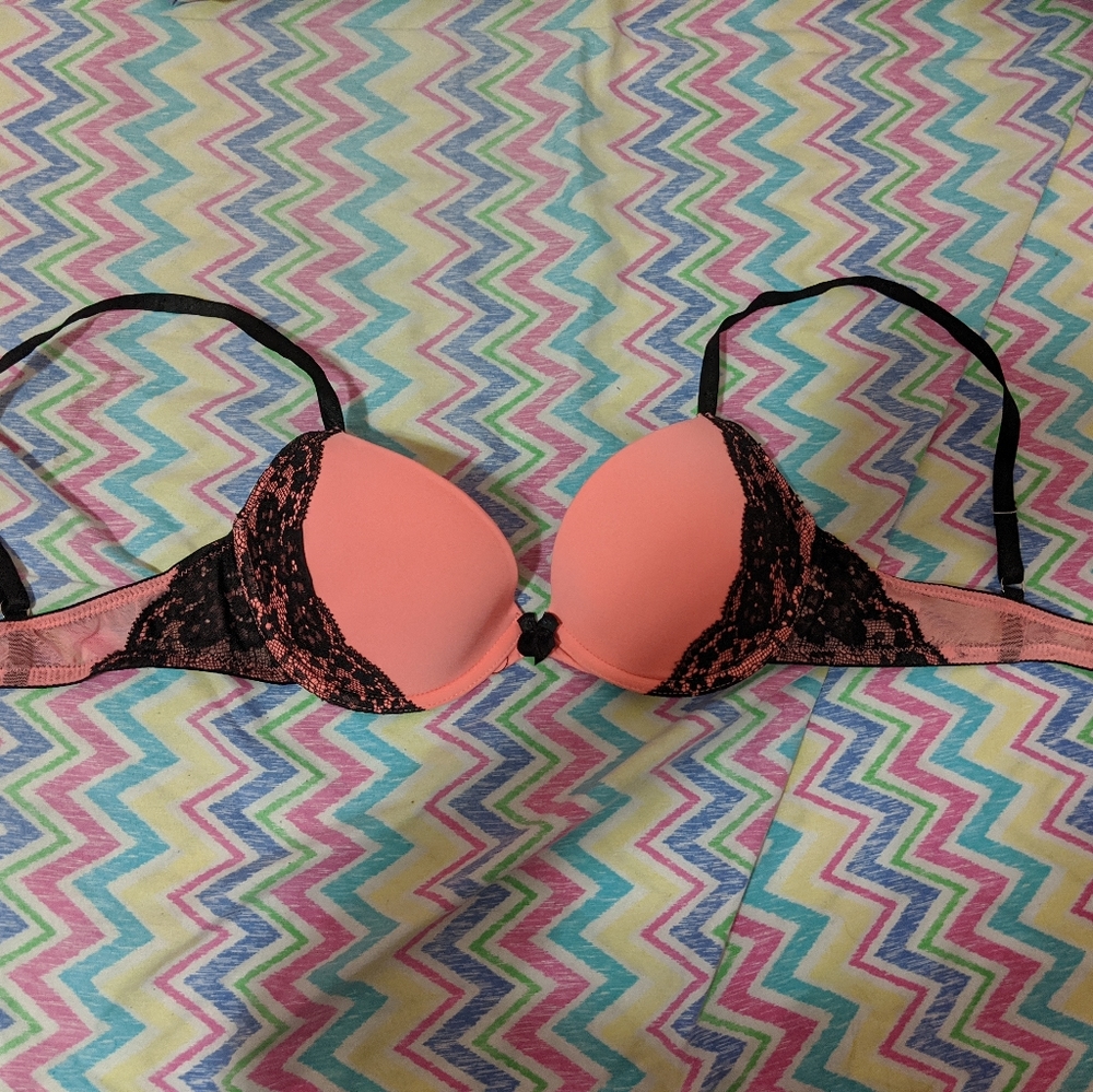 Lacey padded bra